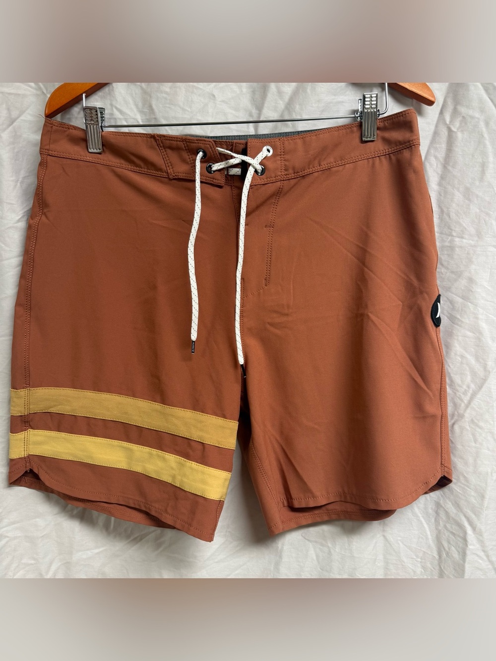 Hurley PHANTOM Rust Brown Board Shorts with Yellow Stripes size 31